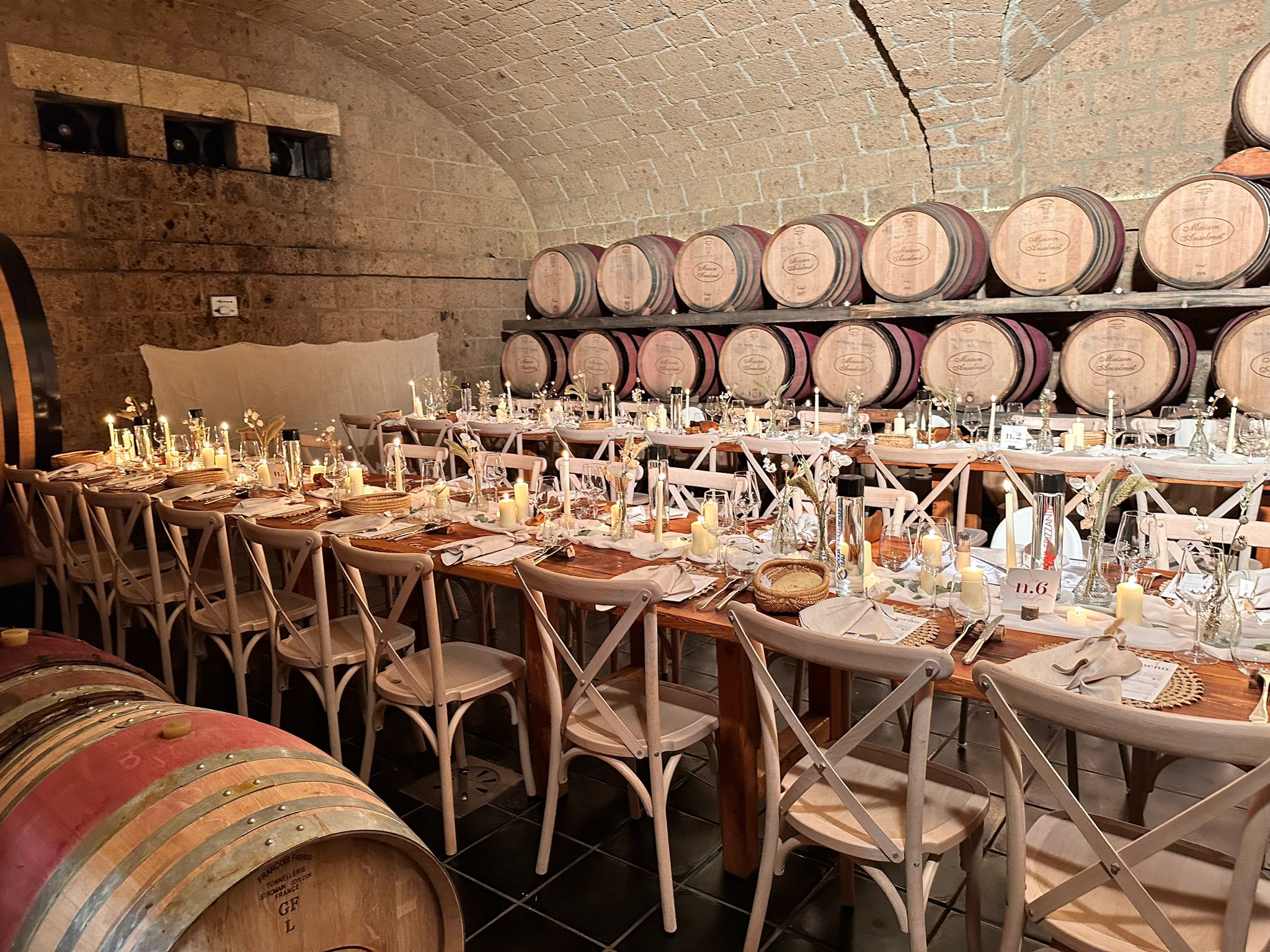 noleggio-sedia-cross-legno-rental-time-milano