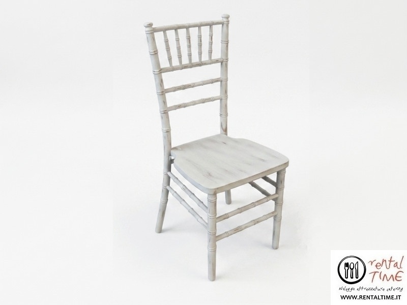 noleggio-sedia-chiavarina-bianca-anticata-decapata-rental-time-milano